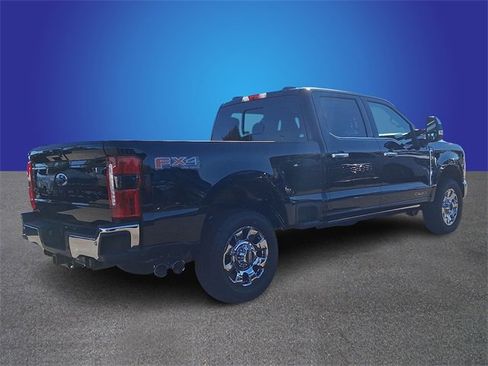 New 2026 Ford F250 Lariat w/ Lariat Ultimate Package image 3
