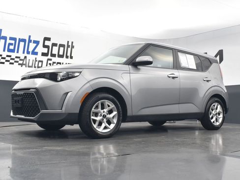 Certified 2023 Kia Soul LX w/ LX Technology Package image 26
