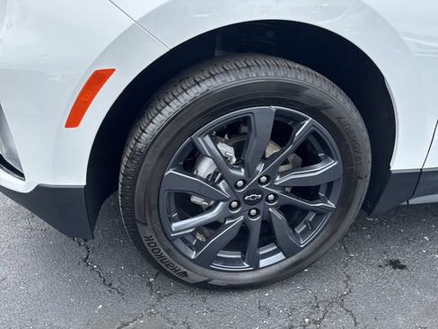 Certified 2023 Chevrolet Equinox RS w/ LPO, Floor Liner Package FWD image 8