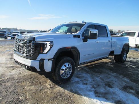 New 2026 GMC Sierra 3500 Denali Ultimate image 10