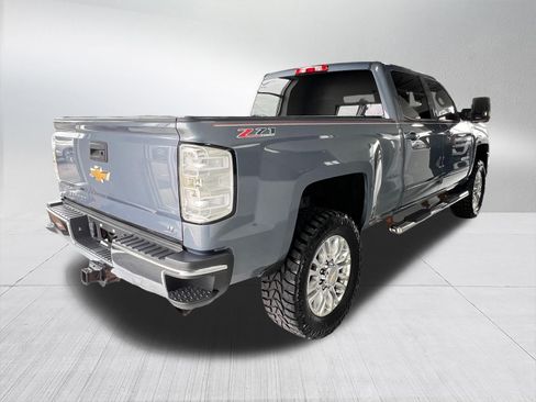Used 2015 Chevrolet Silverado 2500 LT w/ LT Convenience Package AWD/4WD image 4