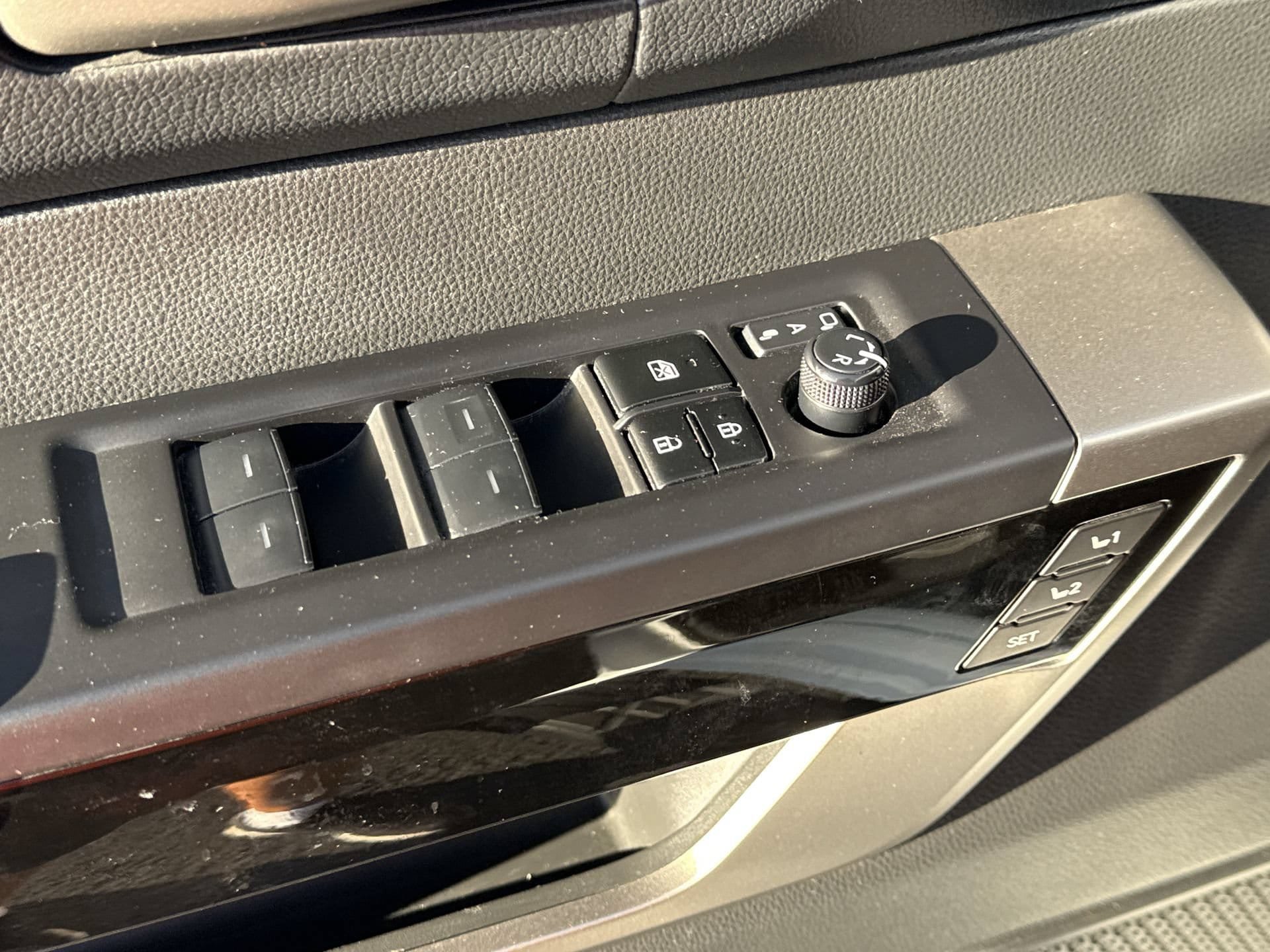 Used 2024 Toyota Tundra Limited RWD image 15