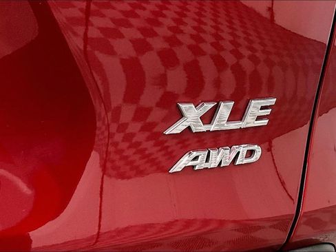 Used 2024 Toyota RAV4 XLE Premium w/ Weather Package AWD/4WD image 9
