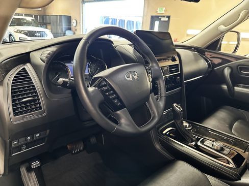 Used 2023 INFINITI QX80 Luxe w/ Cargo Package AWD/4WD image 11