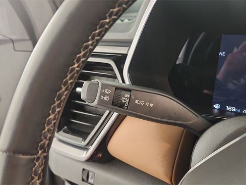 Used 2023 GMC Canyon AT4 w/ LPO, Sports Bar Package image 26