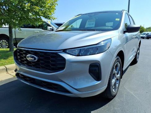 Certified 2024 Ford Escape ST-Line w/ Tech Pack #1 AWD/4WD image 1