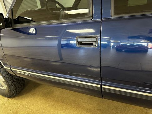 Used 1998 Chevrolet Silverado 1500 4x4 Extended Cab w/ Preferred Equipment Group 2 image 29