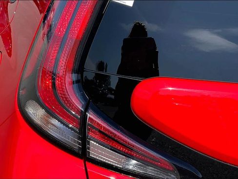 Used 2023 Kia Soul S image 28