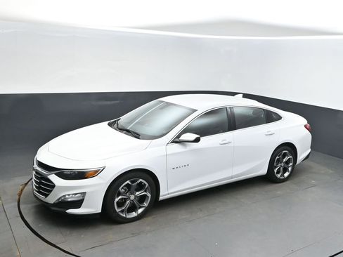 Used 2020 Chevrolet Malibu LT image 32