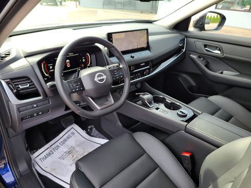 Certified 2025 Nissan Rogue SL AWD/4WD image 17