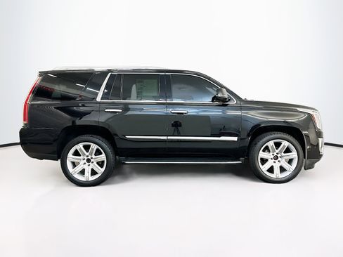 Used 2018 Cadillac Escalade Luxury image 10