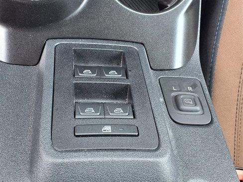 Used 2023 Ford Bronco Outer Banks image 22