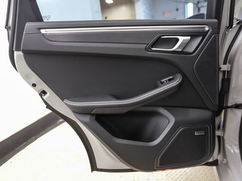 Used 2023 Porsche Macan GTS image 19