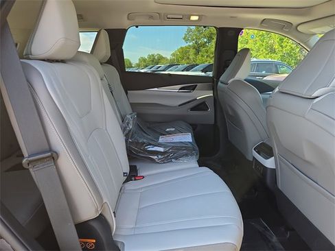 New 2026 INFINITI QX60 Luxe w/ Cargo Package image 16