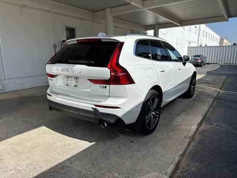 Used 2020 Volvo XC60 T5 Momentum w/ Protection Package Premier AWD/4WD image 5