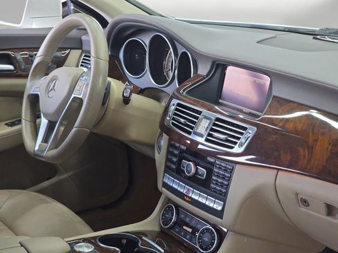Used 2014 Mercedes-Benz CLS 550 4MATIC image 10