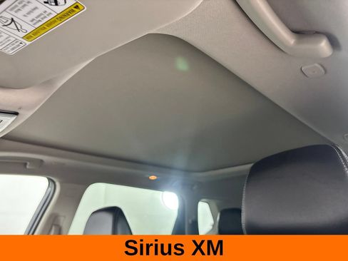 Used 2023 Nissan Rogue SL FWD image 14