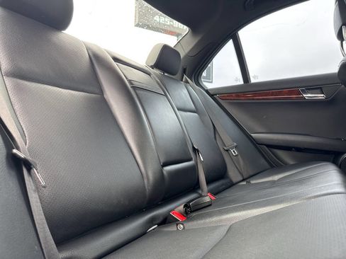 Used 2011 Mercedes-Benz C 300 Sedan image 22