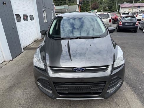 Used 2015 Ford Escape SE AWD/4WD image 2