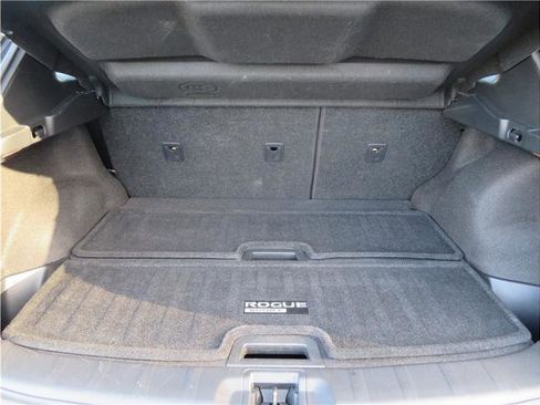 Used 2019 Nissan Rogue Sport SV w/ Technology Package image 32