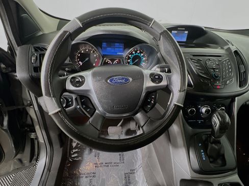 Used 2014 Ford Escape SE image 18