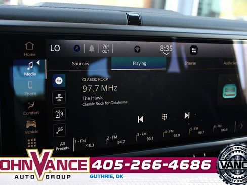 Used 2025 Jeep Wrangler Unlimited Rubicon AWD/4WD image 34