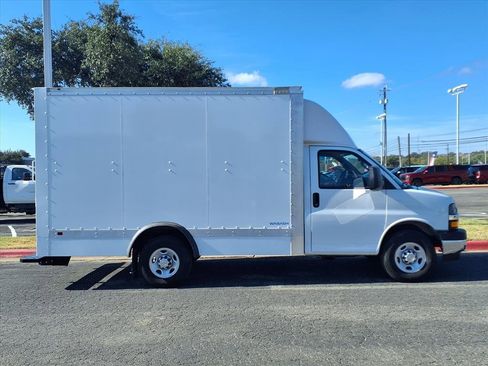 New 2025 Chevrolet Express 3500 w/ Power Convenience Package image 3
