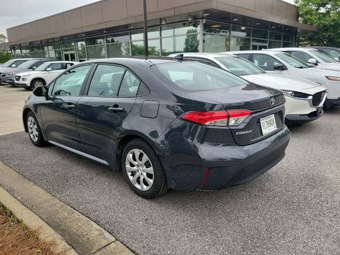 Used 2024 Toyota Corolla LE FWD image 4