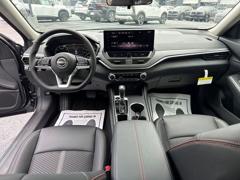 New 2026 Nissan Altima 2.5 SR FWD image 12