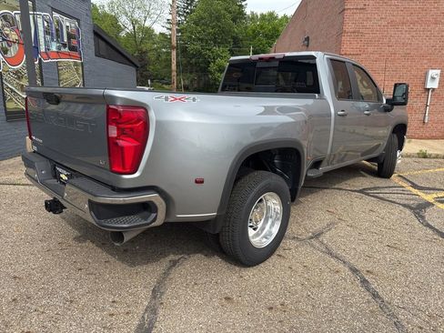 New 2026 Chevrolet Silverado 3500 LT w/ Safety Package AWD/4WD image 5