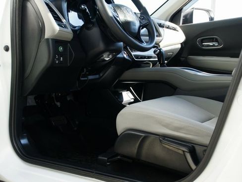 Used 2022 Honda HR-V EX image 15