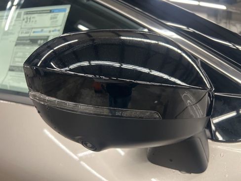 New 2026 Nissan Rogue Platinum image 10