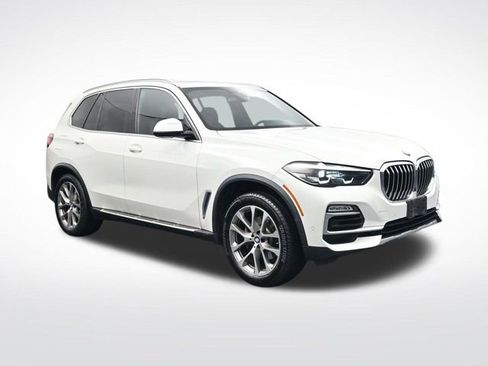 Used 2021 BMW X5 sDrive40i w/ Convenience Package image 2
