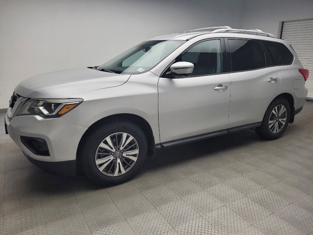 Used 2017 Nissan Pathfinder SL AWD/4WD image 2
