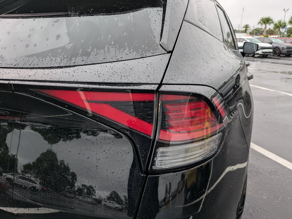 Certified 2023 Kia Sportage SX FWD image 12