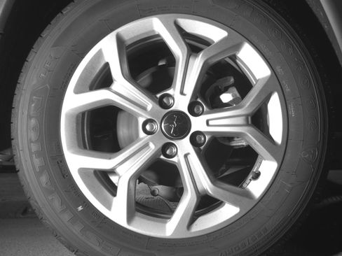 Used 2025 Jeep Compass Latitude image 15