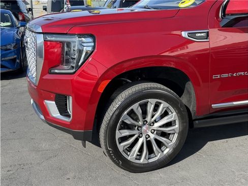 Used 2021 GMC Yukon Denali w/ Denali Premium Package AWD/4WD image 11