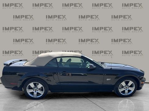 Used 2006 Ford Mustang GT RWD image 6