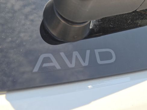 Certified 2025 Honda HR-V Sport image 8