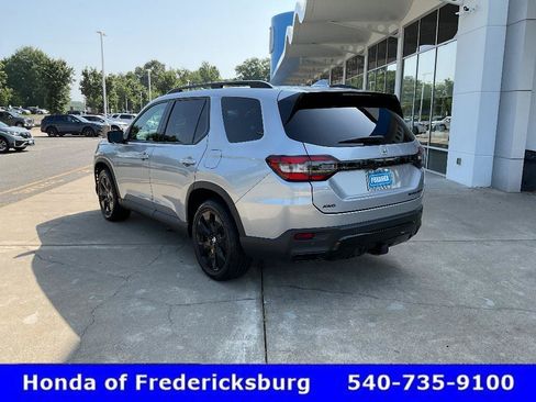 Used 2026 Honda Pilot Black Edition image 3