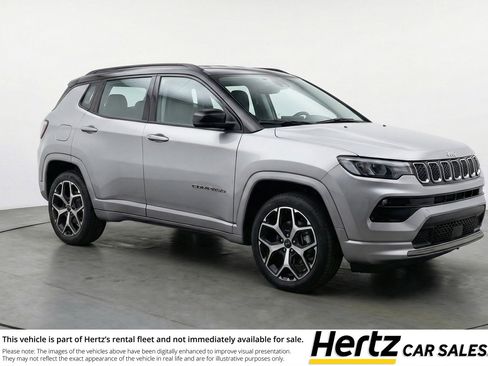 Used 2025 Jeep Compass Limited AWD/4WD image 1