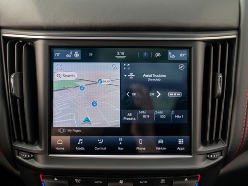 Used 2024 Maserati Levante GT Ultima image 22