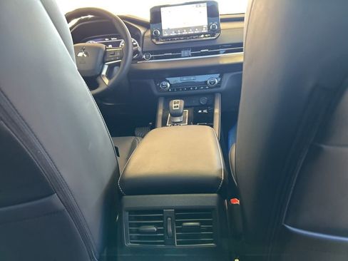 New 2025 Mitsubishi Outlander SEL Black Edition image 32