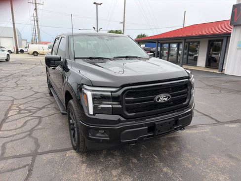 Used 2025 Ford F150 Lariat AWD/4WD image 3