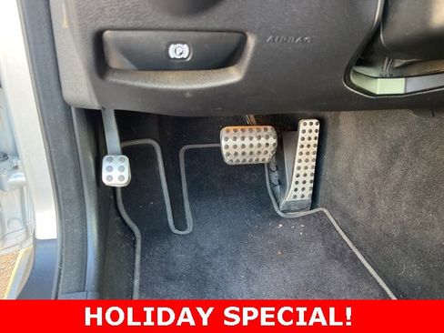 Used 2011 Mercedes-Benz E 550 Cabriolet image 23