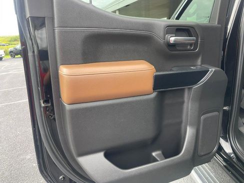 Used 2019 Chevrolet Silverado 1500 High Country image 21