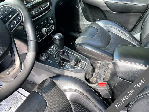 Used 2022 Jeep Cherokee Limited AWD/4WD image 12