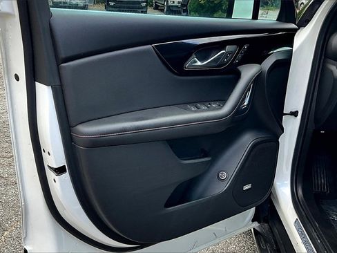 Certified 2023 Chevrolet Blazer RS w/ Enhanced Convenience Package image 18