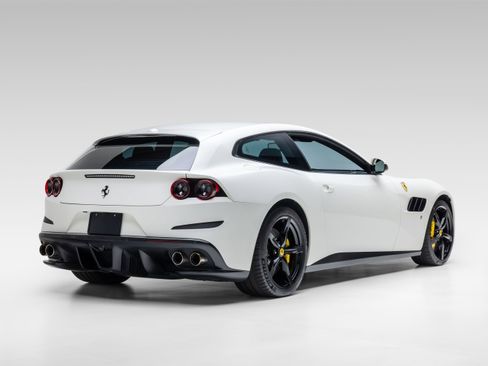 Certified 2017 Ferrari GTC4Lusso AWD/4WD image 3
