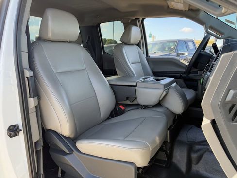 Used 2022 Ford F250 XL w/ Power Equipment Group RWD image 28
